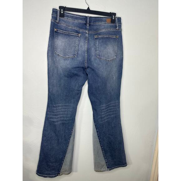 Judy Blue Flare Fit Denim Jeans Two Toned Women's Plus Size 16W Mid Rise Stretch - Picture 3 of 9